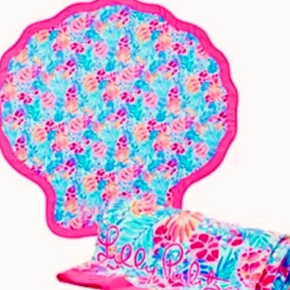 Lilly Pulitzer | Sea Glass Aqua Rainforest Shell Shaped Towel *NEW*